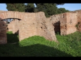 02339 ostia - regio v - insula xi - edificio (v,xi,3) - hinterer raeume - bli ri nordosten - 01-2024.jpg